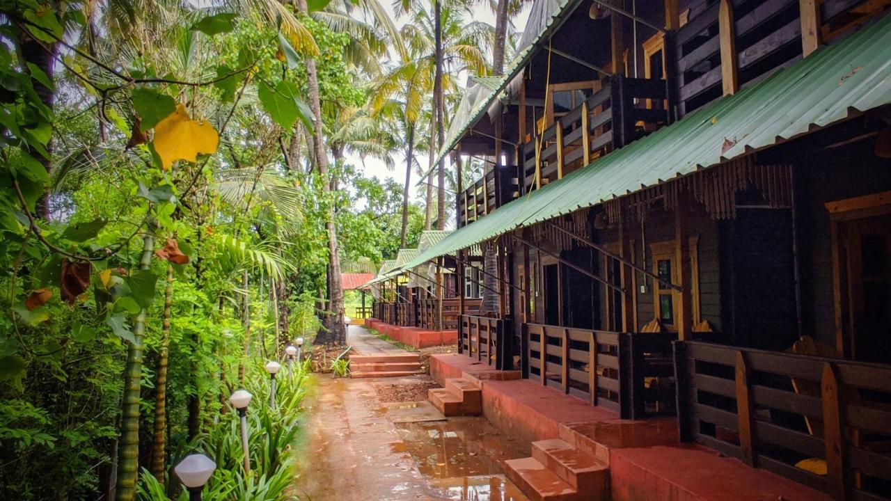 Hotel Shunyachi LotusFeet Morjim Exterior foto